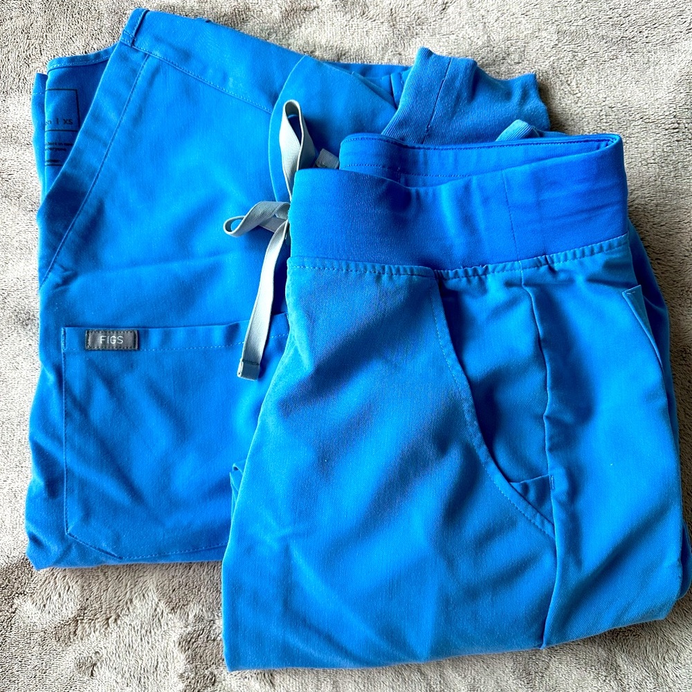 FIGS Ceil Blue XS/XSP scrub set